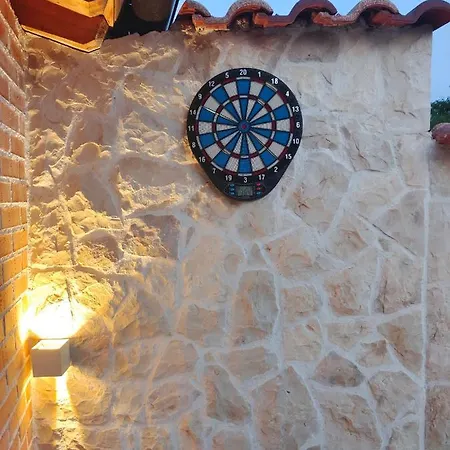 Mit Pool In Herrlich Ruhiger Lage Villa *